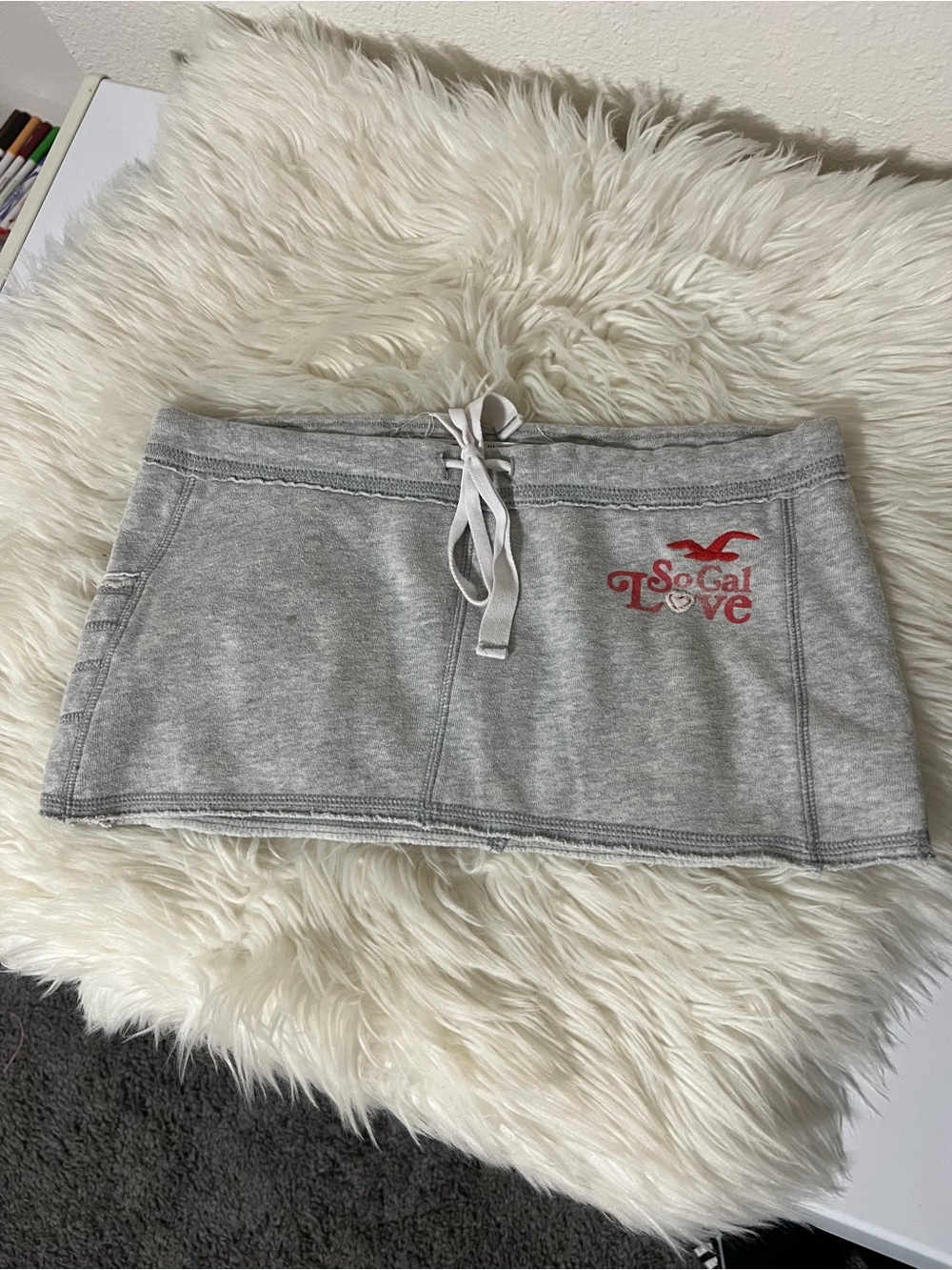 Hollister Light Gray Drawstring Mini Skirt with Red SoCal Logo